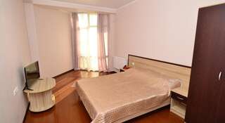 Гостиница Guest house Kaktus Витязево Двухместный номер с 1 кроватью и балконом-4